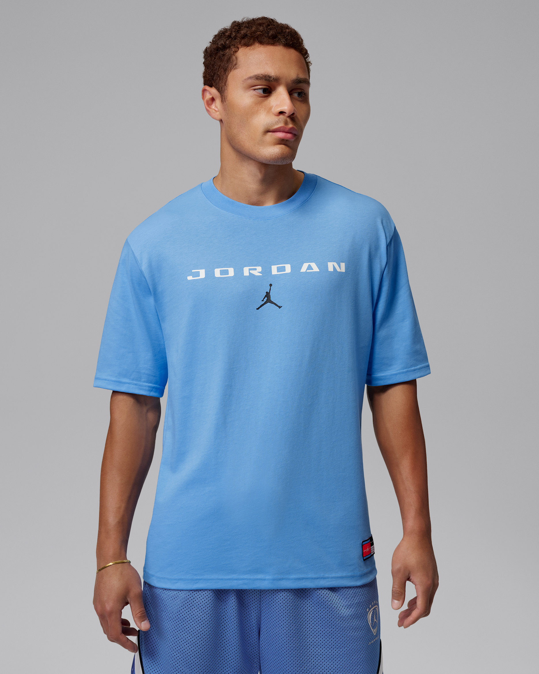 Nike Dri-FIT フェデラー モデル　ライトブルー Vネックゲームシャツ Jordan Brooklyn Men's Graphic T-Shirt. Nike ID
